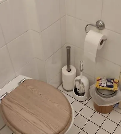 2 Bedroom Near Central Station - Only 5 Minutes To Oktoberfest!! Apartment